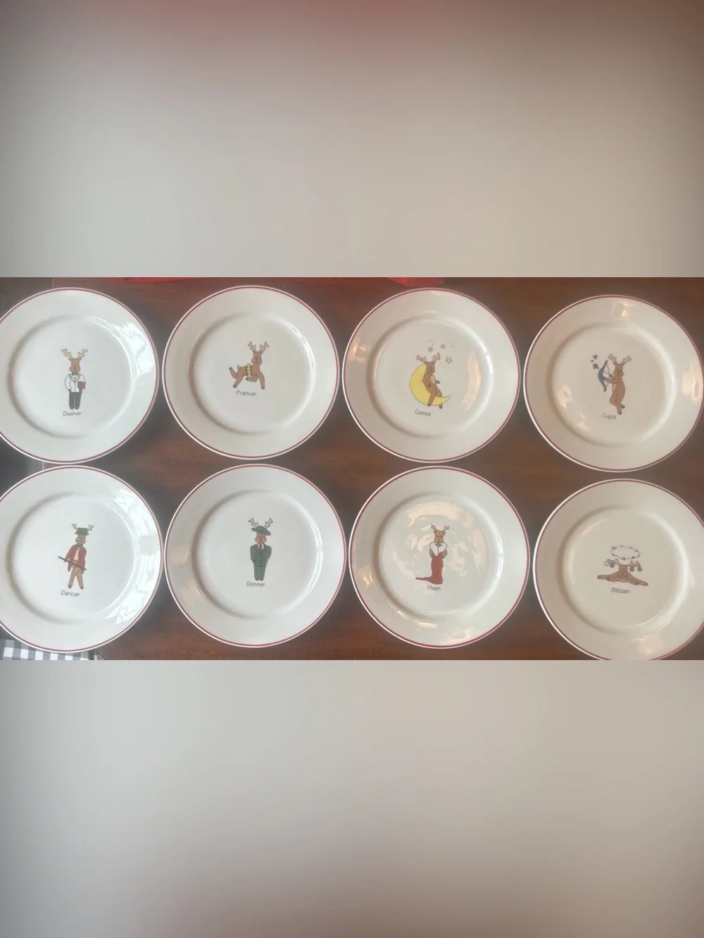 Set of 8 LTD Commodities Santa’s Reindeer Christmas Plates 8.25”